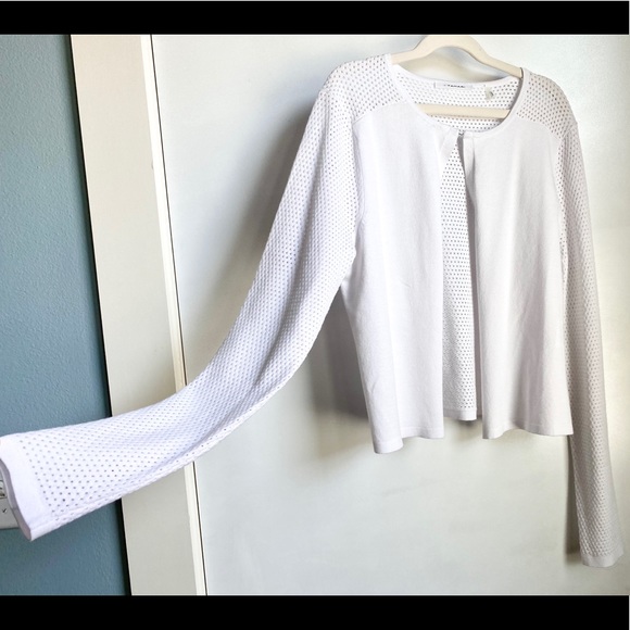 [NWoT] T Tahari Laser Cut Lightwgted Cardigan *NEW - Picture 2 of 13